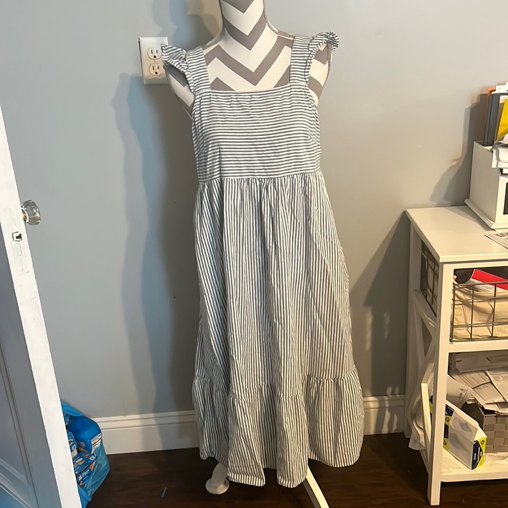 Universal thread maxi dress
